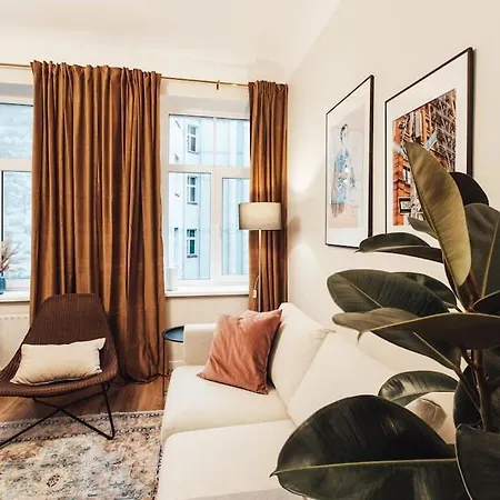 Daire Newly Renovated Cozy 2 Bedroom Riga